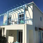 Breathtaking Sea And Mountain Views With Private Pool, Peace Full Relaxing With Wifi Near Shops And Restaurants *