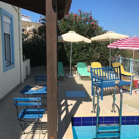 Tranquil Vista Villa: Seaside Retreat With Private Pool * Kefalas