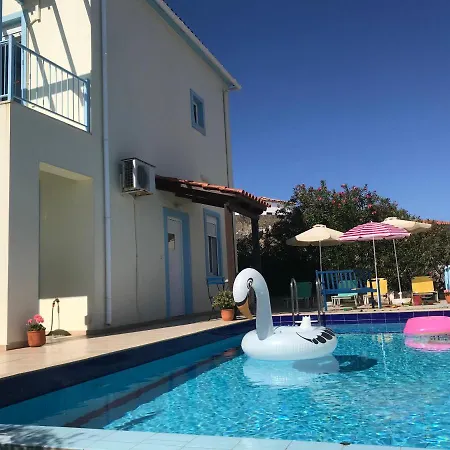 Breathtaking Sea And Mountain Views With Private Pool, Peace Full Relaxing With Wifi Near Shops And Restaurants *