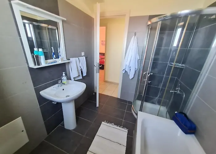 Breathtaking Sea And Mountain Views With Private Pool, Peace Full Relaxing With Wifi Near Shops And Restaurants וילה Kefalas