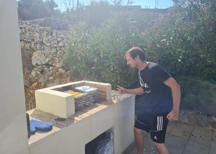 Breathtaking Sea And Mountain Views With Private Pool, Peace Full Relaxing With Wifi Near Shops And Restaurants Kefalas