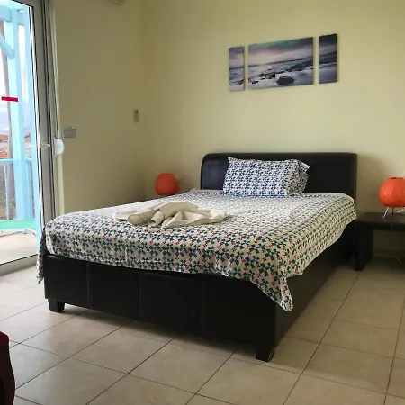 Breathtaking Sea And Mountain Views With Private Pool, Peace Full Relaxing With Wifi Near Shops And Restaurants *