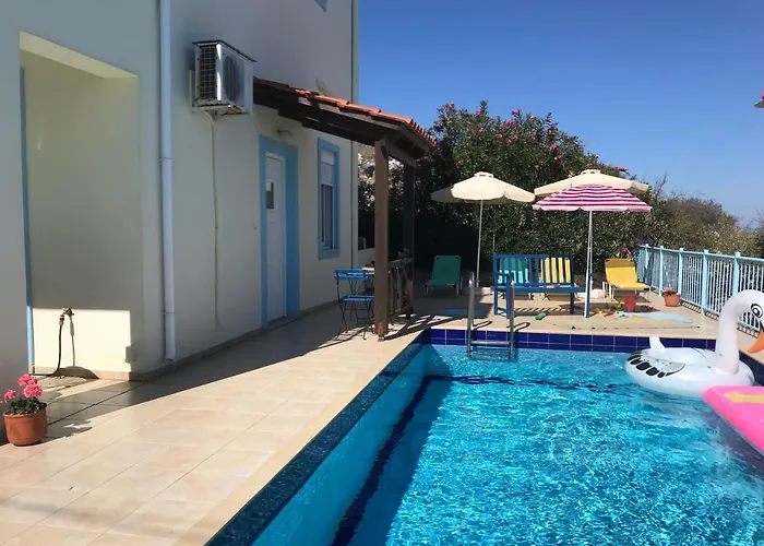 Tranquil Vista Villa: Seaside Retreat With Private Pool Villa